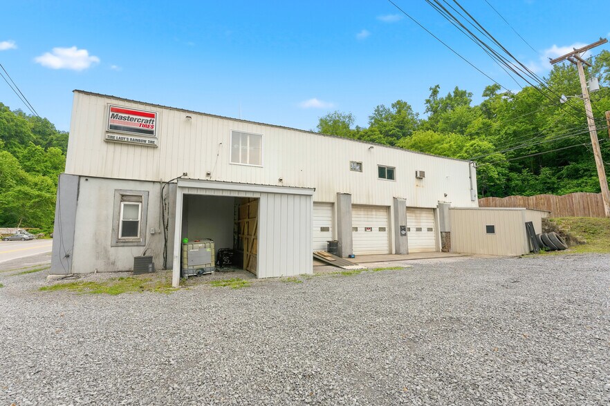 More Photos Of 622 Blue Horizon Dr, Morgantown Auto Repair For Sale