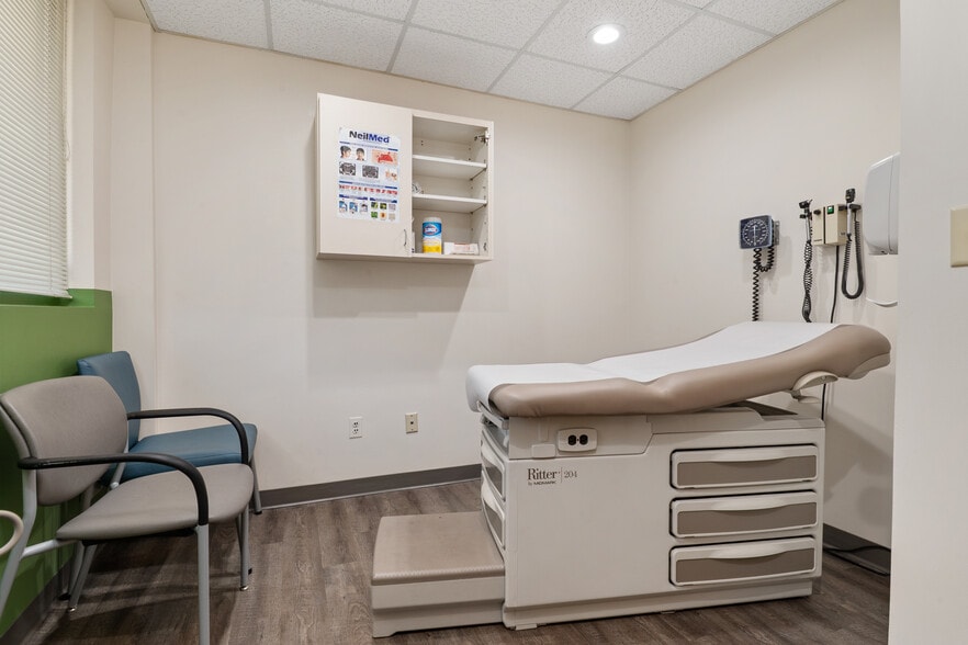 More Photos Of 9650 Santiago Rd, Columbia Medical For Sale