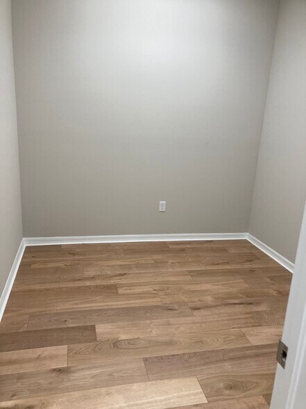 More Photos Of 2917 Pearson James Pl, Lutz Office For Lease