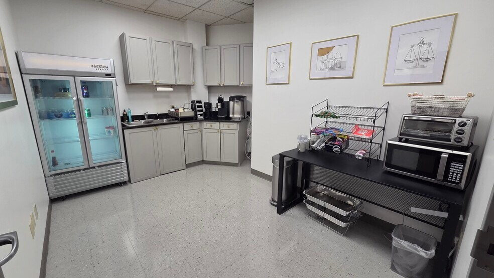 More Photos Of 1700 Water Pl SE, Atlanta Office For Lease