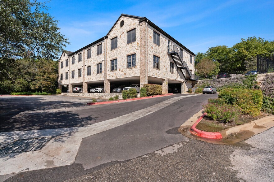 More Photos Of 4407 Bee Caves Rd, West Lake Hills Office Residential For Lease