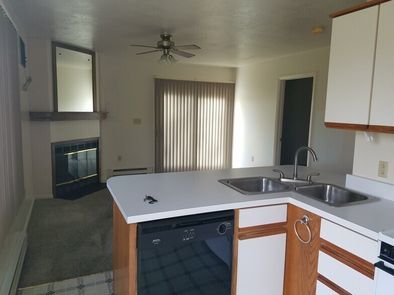 More Photos Of 6271 US Highway 322, Hartstown Apartments For Sale