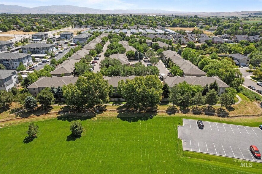 More Photos Of 9212 W Brogan Dr, Boise Apartments For Sale