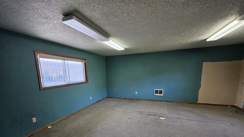 More Photos Of , Kelso Unknown For Sale