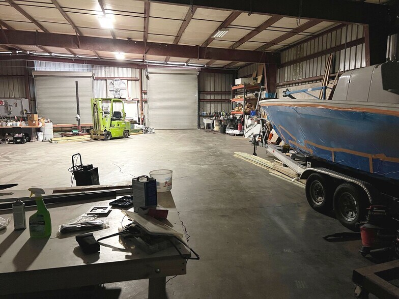 More Photos Of 5826-5830 Corporation Cir, Fort Myers Warehouse For Sale