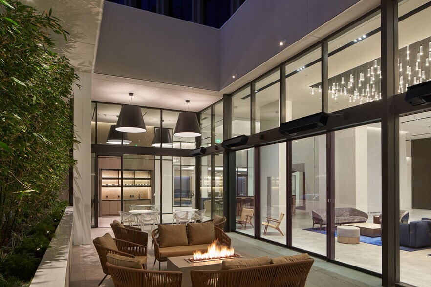 More Photos Of 1875 Century Park E, Los Angeles Office For Lease