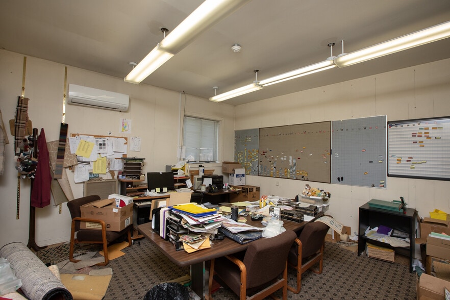 More Photos Of 201 W Lincoln Hwy, Penndel Manufacturing For Sale