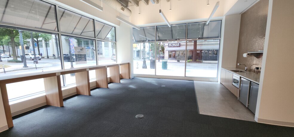 More Photos Of 805 Peachtree St NE, Atlanta Apartments For Lease