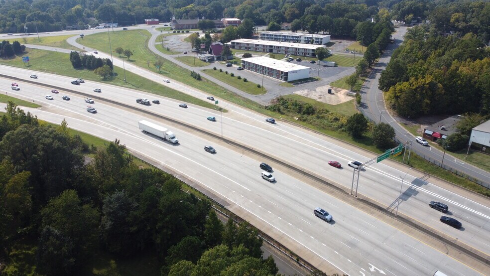 More Photos Of 1130 Thomasboro Dr, Charlotte Warehouse For Lease