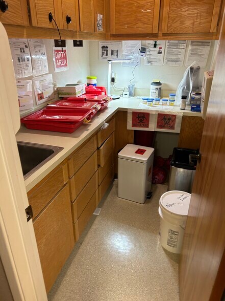 More Photos Of 1496 Professional Dr, Petaluma Medical For Sale