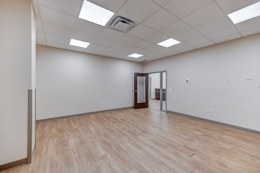 More Photos Of 1033 Alliance Park Dr, Bloomsburg Office For Lease