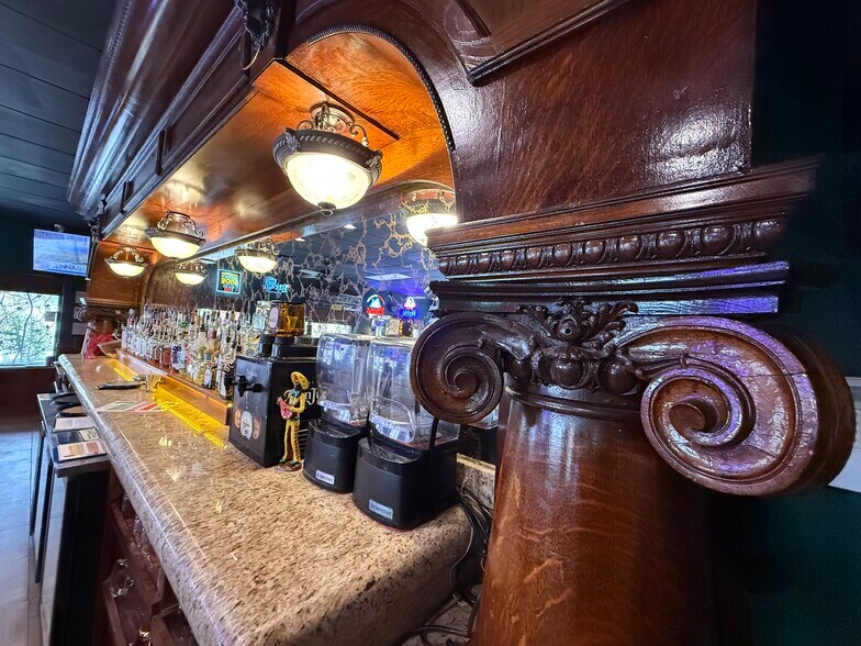 More Photos Of 109 E Corpening Ave, La Mesa Restaurant For Sale