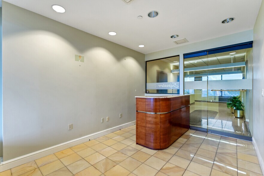 More Photos Of 1301 Grandview Ave, Pittsburgh Office For Sale