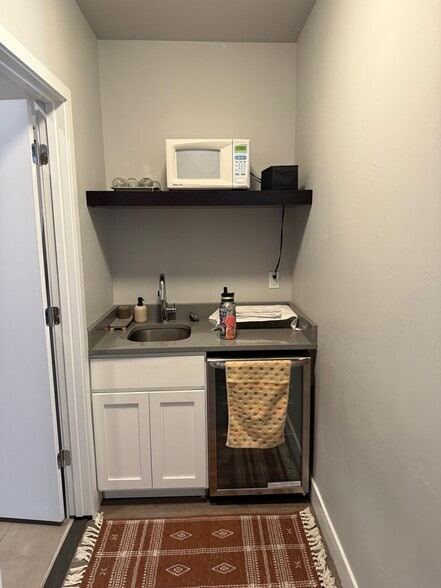 More Photos Of 4705 W 38th Ave, Denver Storefront Retail Office For Lease