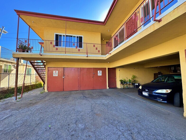More Photos Of 2844 Ardmore Ave, South Gate Apartments For Sale