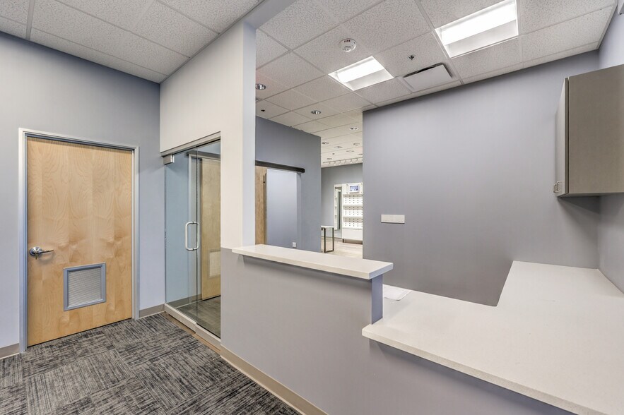 More Photos Of 2943-3073 W Craig Rd, North Las Vegas Unknown For Lease