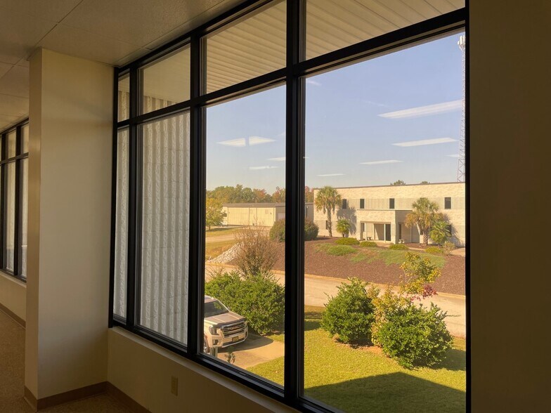 More Photos Of 140 Crouch Commercial Ct, Irmo Light Manufacturing For Lease