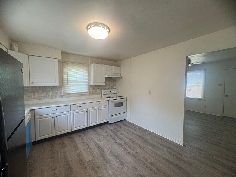 More Photos Of 2816-2828 Mulberry Ln, Saint Charles Apartments For Sale