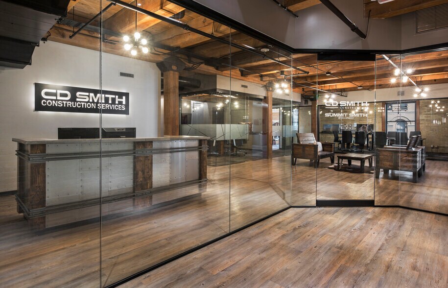 More Photos Of 241 N Broadway St, Milwaukee Office Residential For Lease