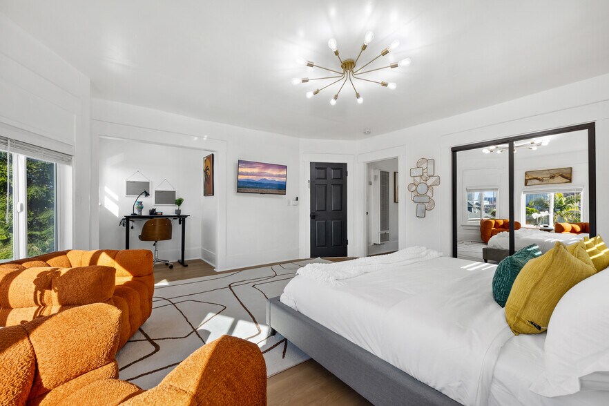More Photos Of 1055 21st Street, San Diego Apartments For Sale