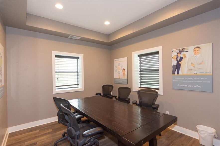 More Photos Of 275 Frog Pond Ln, Dripping Springs Office For Lease