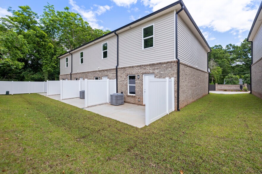 More Photos Of 501 Mill St, Lowell Apartments For Sale