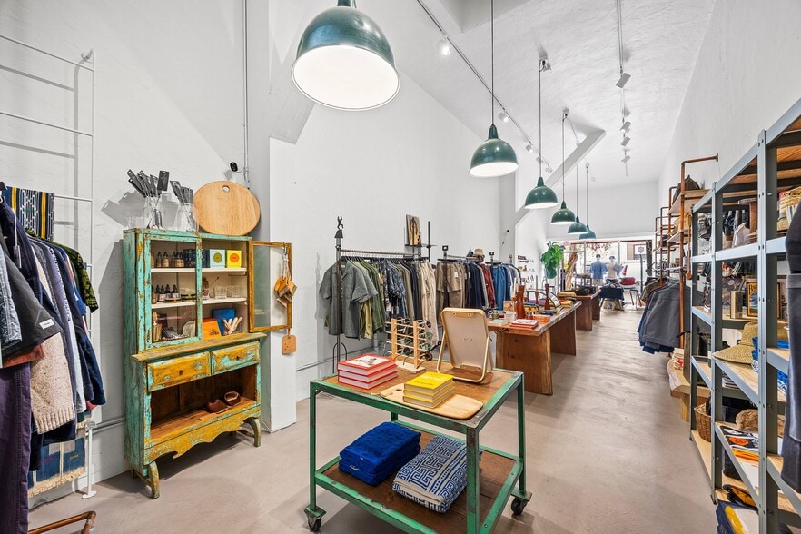 More Photos Of 5001-5007 York Blvd, Los Angeles Storefront For Sale