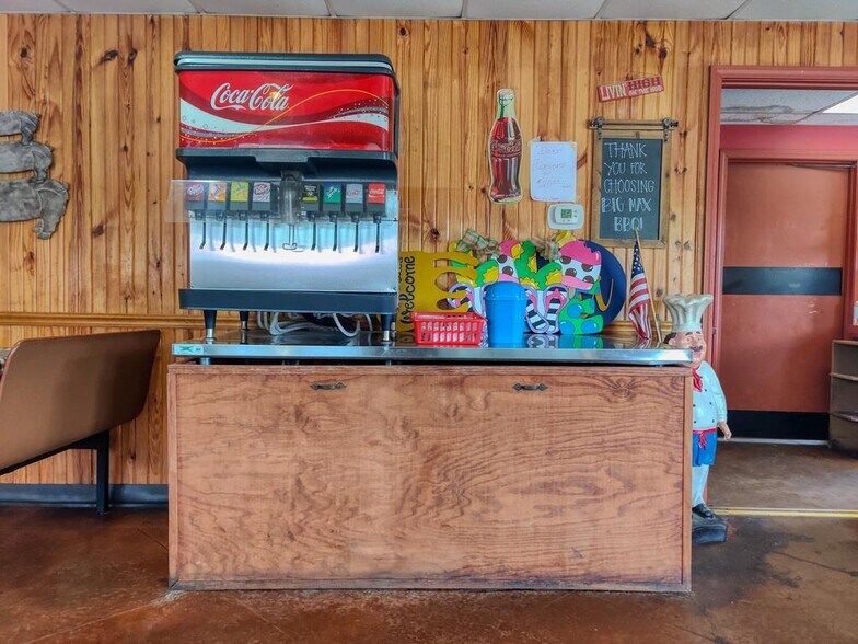 More Photos Of 19062 Main St W, Huntingdon Specialty For Sale