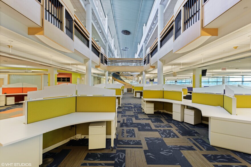 More Photos Of 28301 Ferry Rd, Warrenville Hospital For Lease