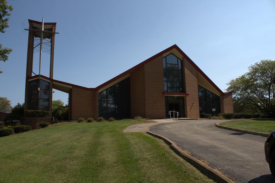 Primary Photo Of 1111 S Cascade St, New Castle Religious Facility For Sale