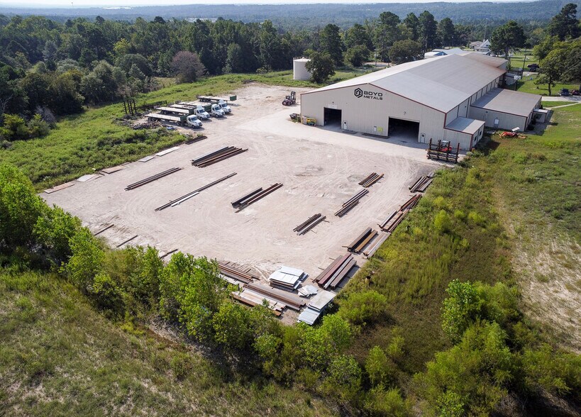 Primary Photo Of 8102 County Road 313 E, Tyler Distribution For Sale