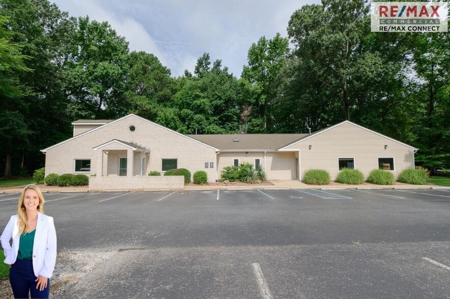 Primary Photo Of 3440 Hampton Hwy, Yorktown Office For Lease