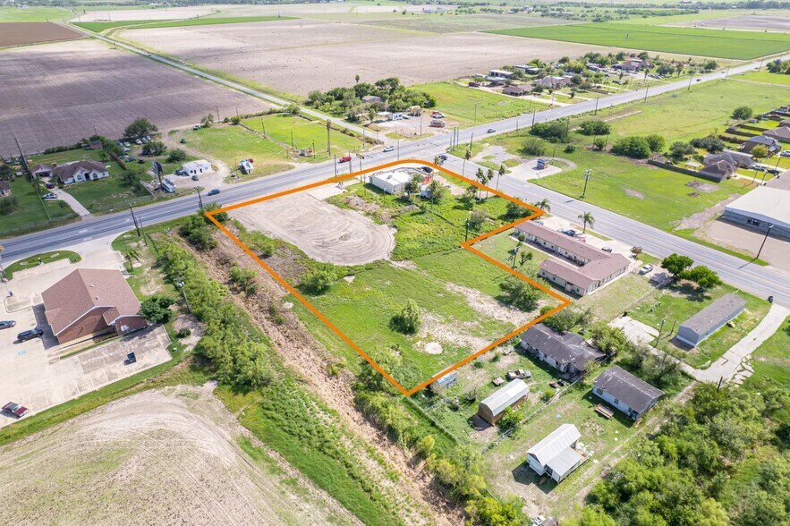 More Photos Of 121 Military Hwy, Progreso Freestanding For Sale