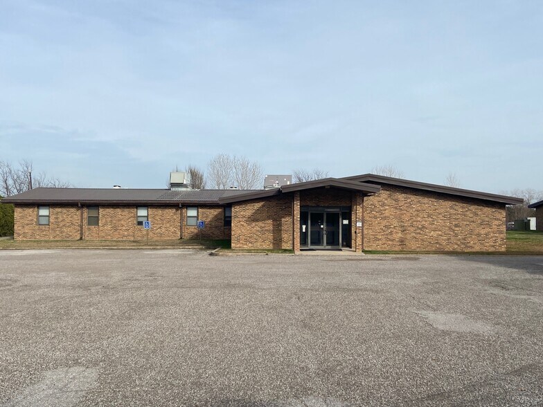 Primary Photo Of 829 Elks Blvd, Ardmore Office For Sale