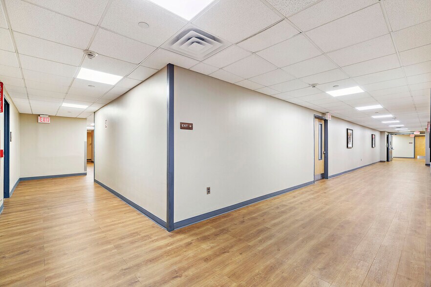 More Photos Of 206 Bergen Ave, Kearny Medical For Lease