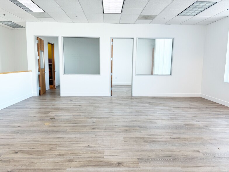More Photos Of 9660-9690 Research Dr, Irvine Warehouse For Lease