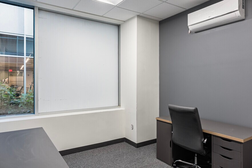 More Photos Of 1051 Franklin Ave, Garden City Office For Sale