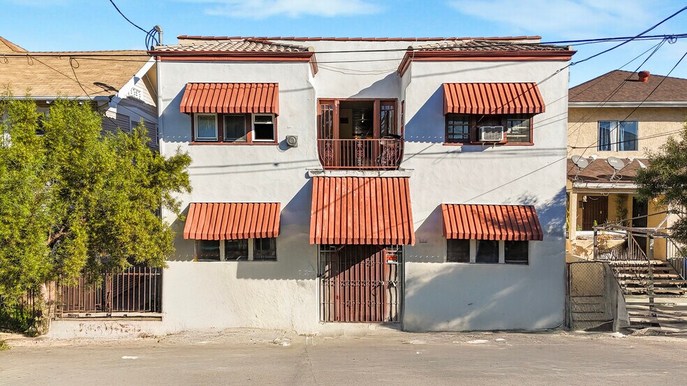 More Photos Of 1511 W 11th Pl, Los Angeles Apartments For Sale