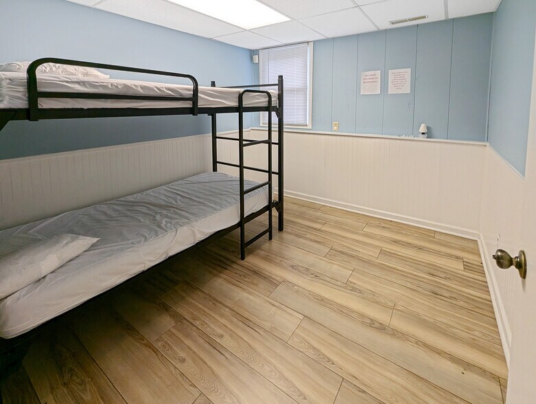 More Photos Of 250 Alhambra Ave, Frankfort Office Residential For Sale