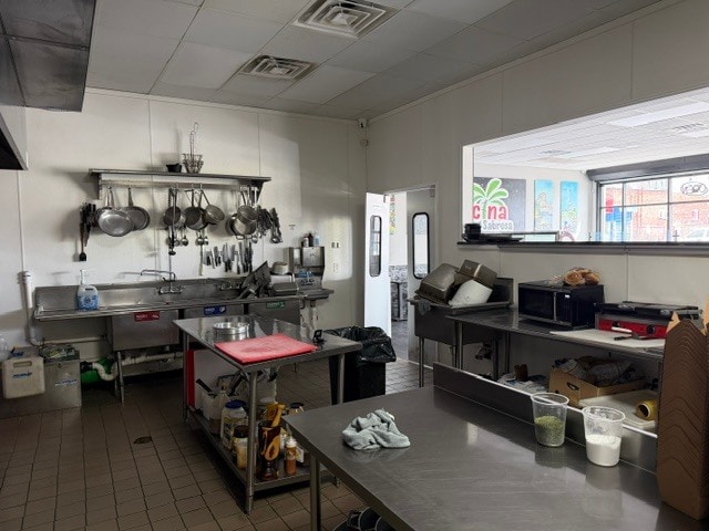 More Photos Of 601 Cranston St, Providence Storefront For Lease