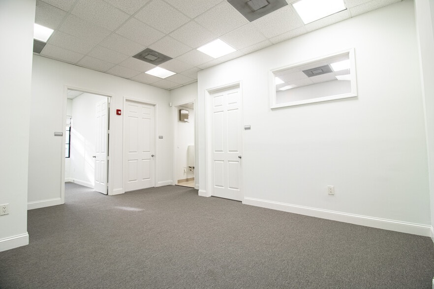 More Photos Of 7301 Wiles Rd, Coral Springs Medical For Sale