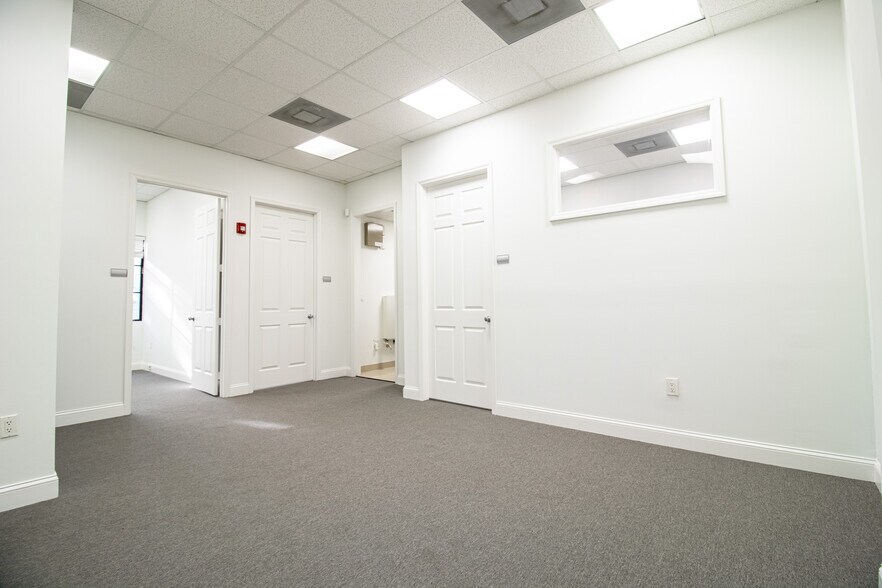 More Photos Of 7301 Wiles Rd, Coral Springs Medical For Sale