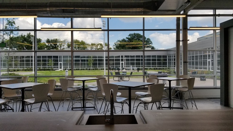 More Photos Of 12115 Visionary Way, Fishers Office For Lease