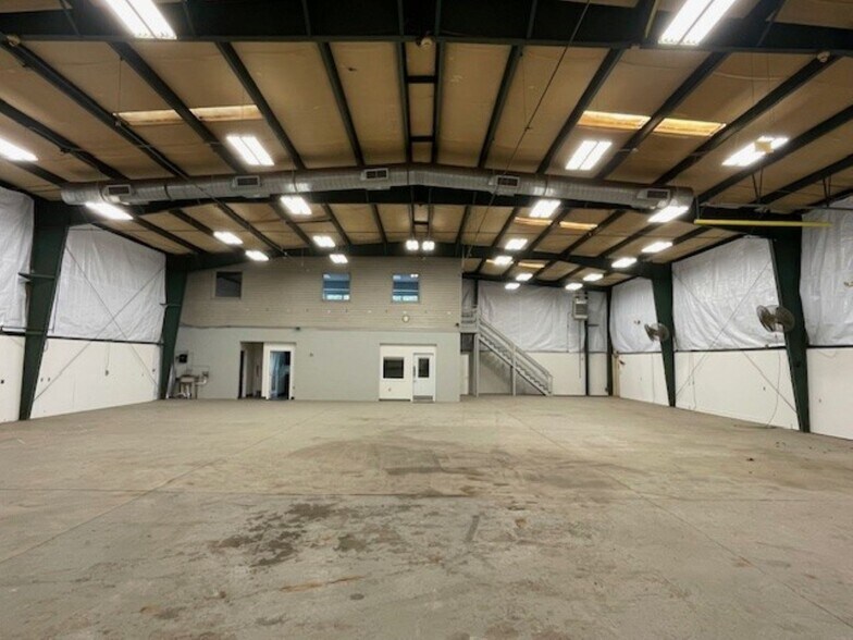 Primary Photo Of 2870 Perrowville Rd, Forest Warehouse For Lease