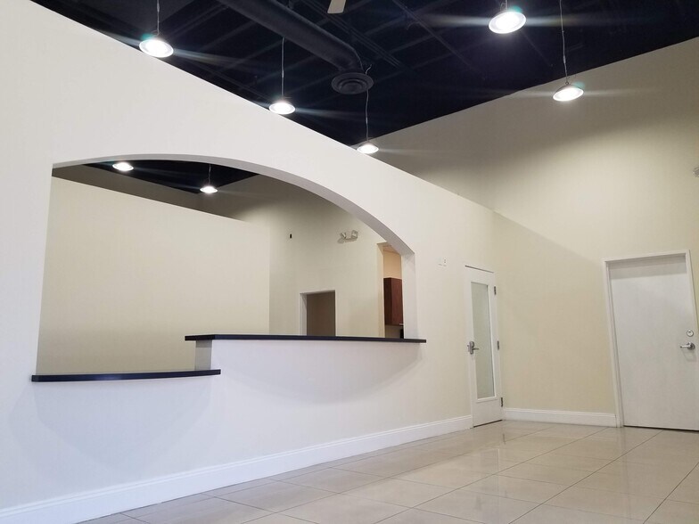 More Photos Of 2285 E Flamingo Rd, Las Vegas Office For Sale