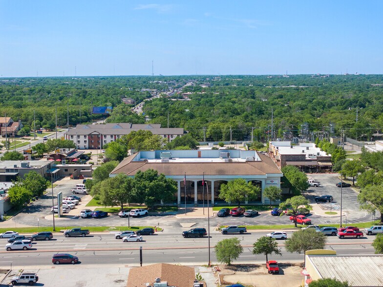 More Photos Of 111 University Dr E, College Station Office For Sale