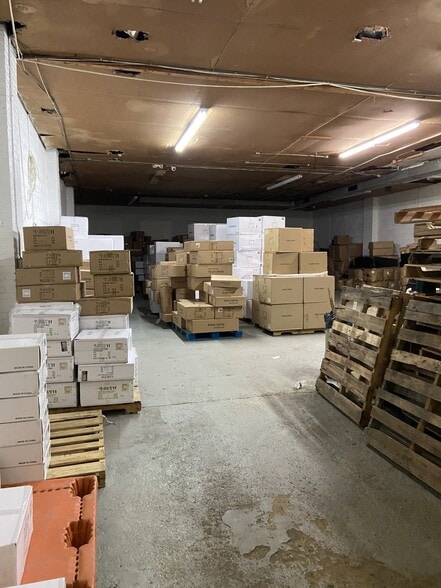 More Photos Of 465-469 Jericho Tpke, Mineola Freestanding For Sale