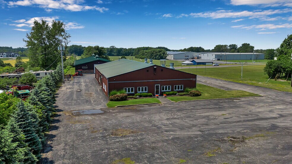 More Photos Of 7120 Seneca St, Elma Warehouse For Lease