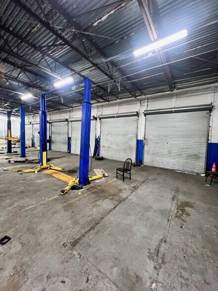 More Photos Of 8200-8290 W Bellfort St, Houston Unknown For Lease