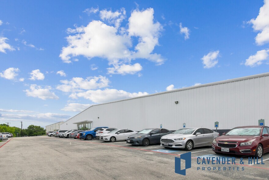 More Photos Of 1400 Currency Dr, San Antonio Distribution For Sale